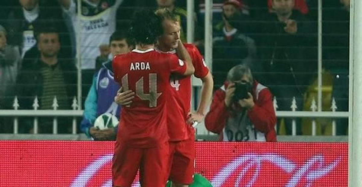 Arda Turan ve Semih Kaya Kadrodışı