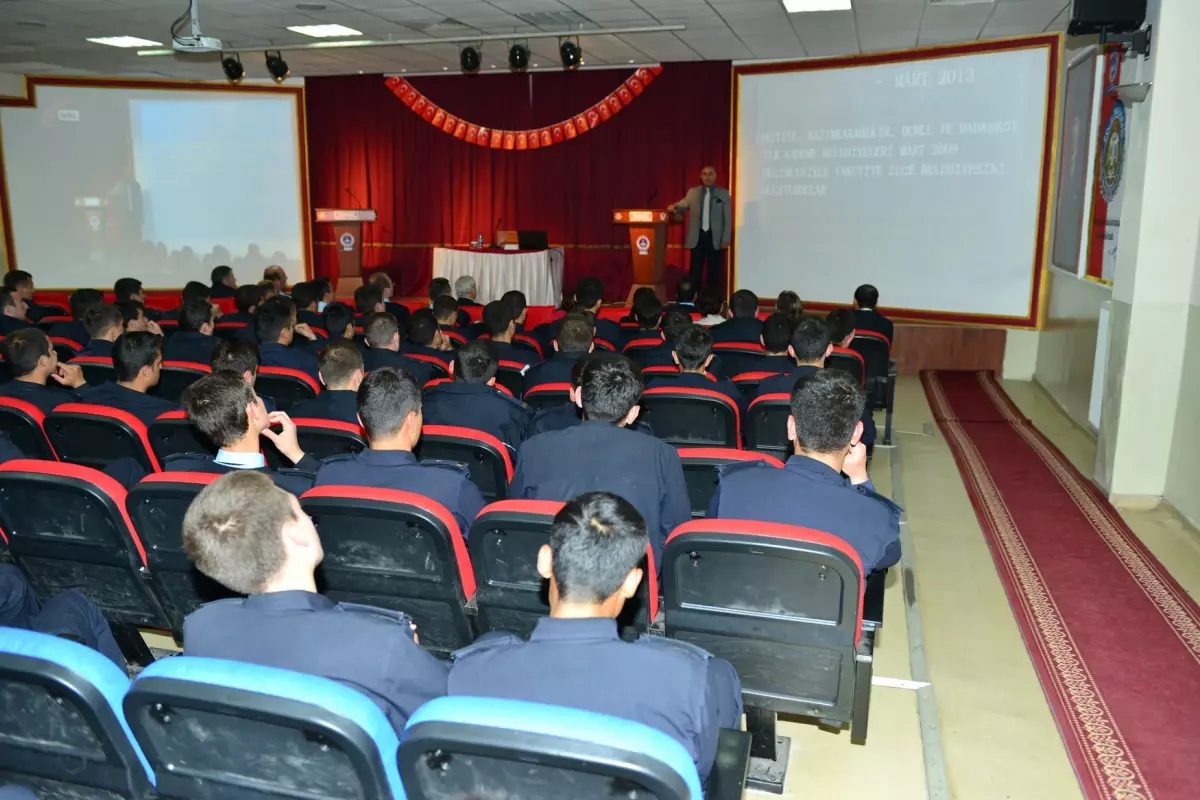 Başkan Ali Korkut, Deneyimlerini Polis Okulunda Anlattı