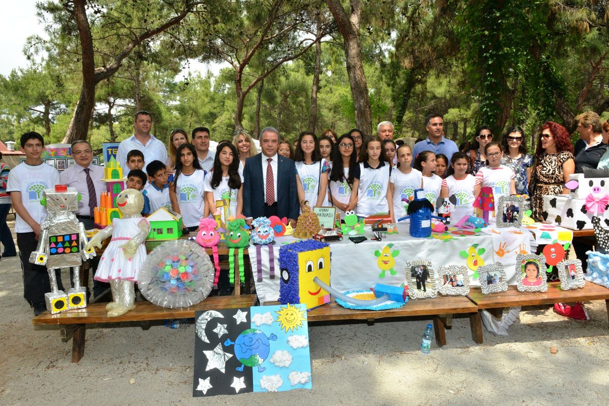 Başkan Böcek, Antalya Eko-Okul Şenliği\'ne Katıldı