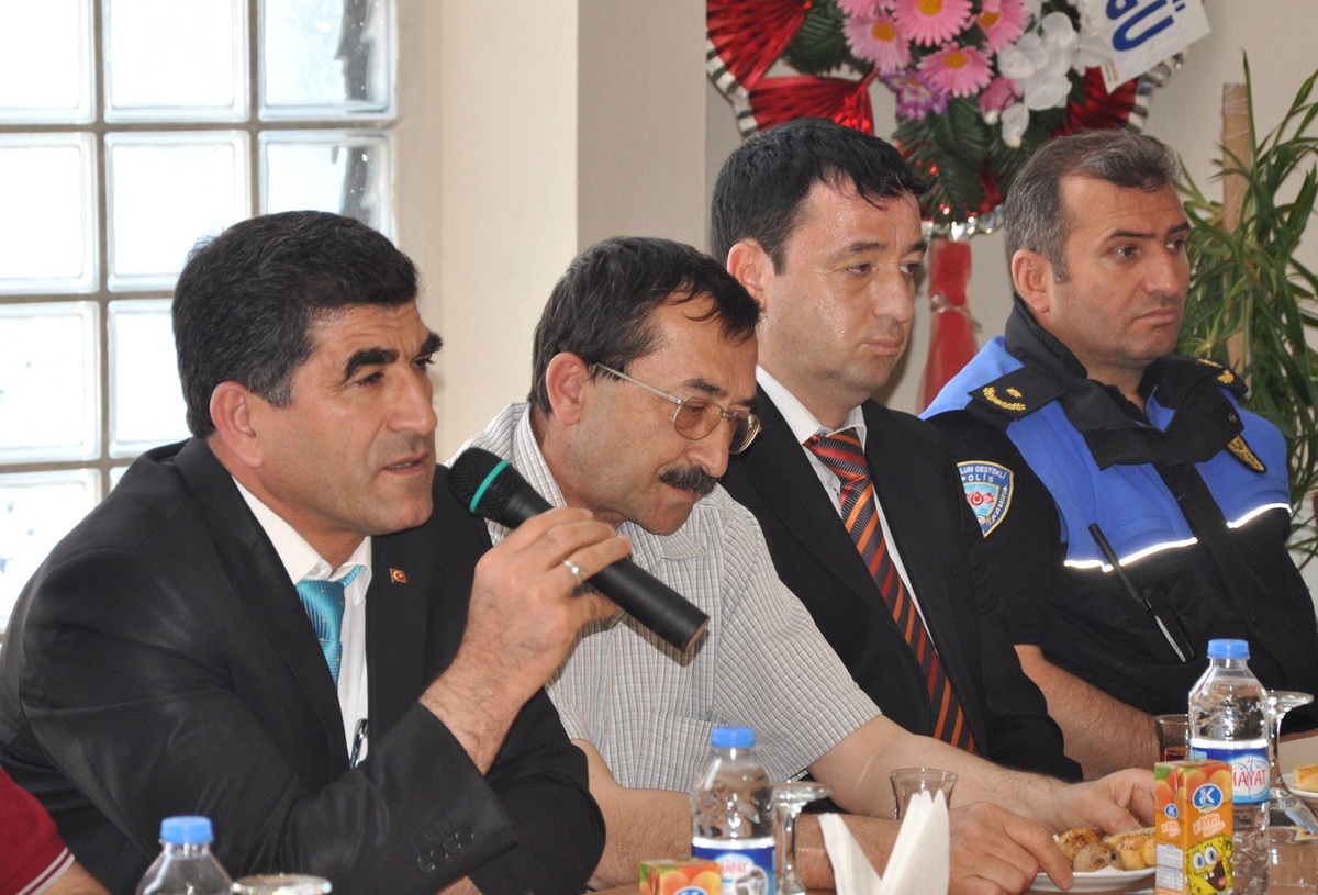 Bolu Polisinden Muhtarlara Huzur Toplantısı