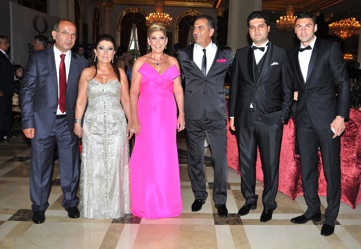 Burak Yılmaz\'ın Kız Kardeşi Dünya Evine Girdi
