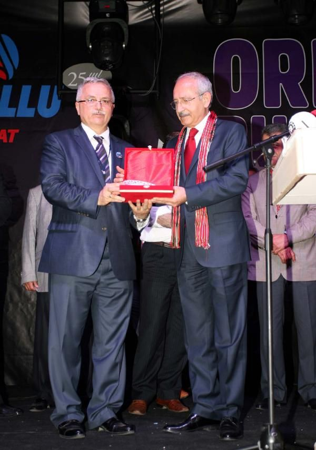 / CHP Genel Başkanı Kemal Kılıçdaroğlu Feshane\'deki Ordu Günlerini Ziyaret Etti