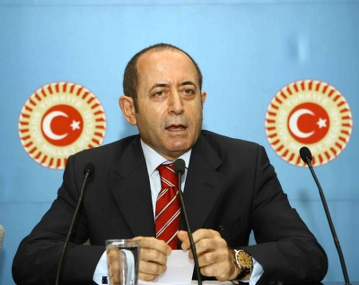 CHP\'li Hamzaçebi: AKP Eşkıyalık Yaptı
