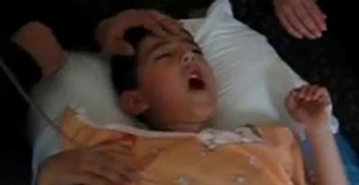 Çocuk Uyanınca Gıdaklamaya Başladı
