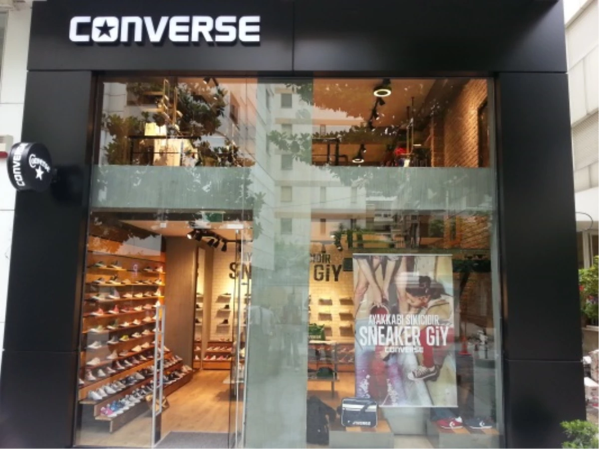 Converse İzmir\'deki İlk Mağazasını Açıyor!