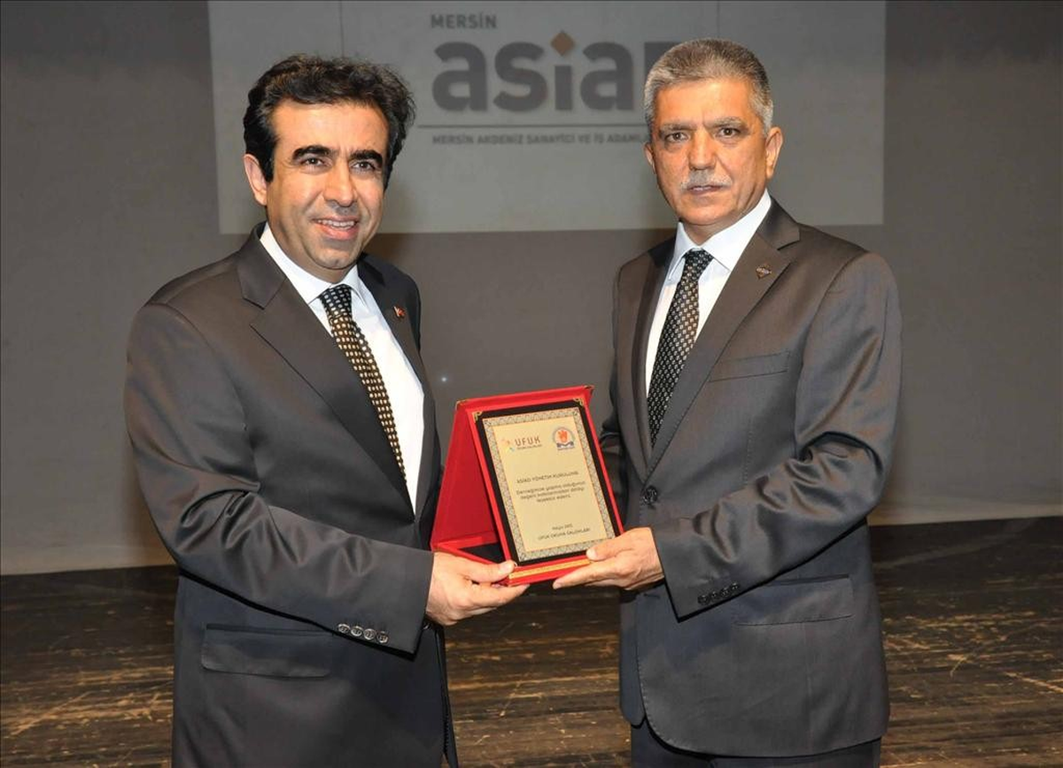 Güzeloğlu, Minik Öğrencilerin Gösterilerini İzledi
