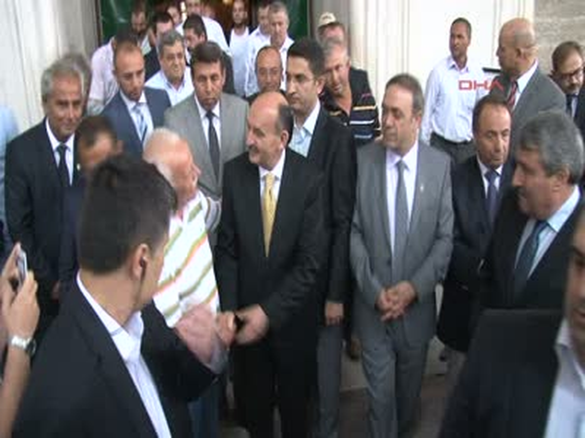 İstanbul\'un Fetih Programına Katıldı "Sağlık Bakanı Müezzinoğlu."