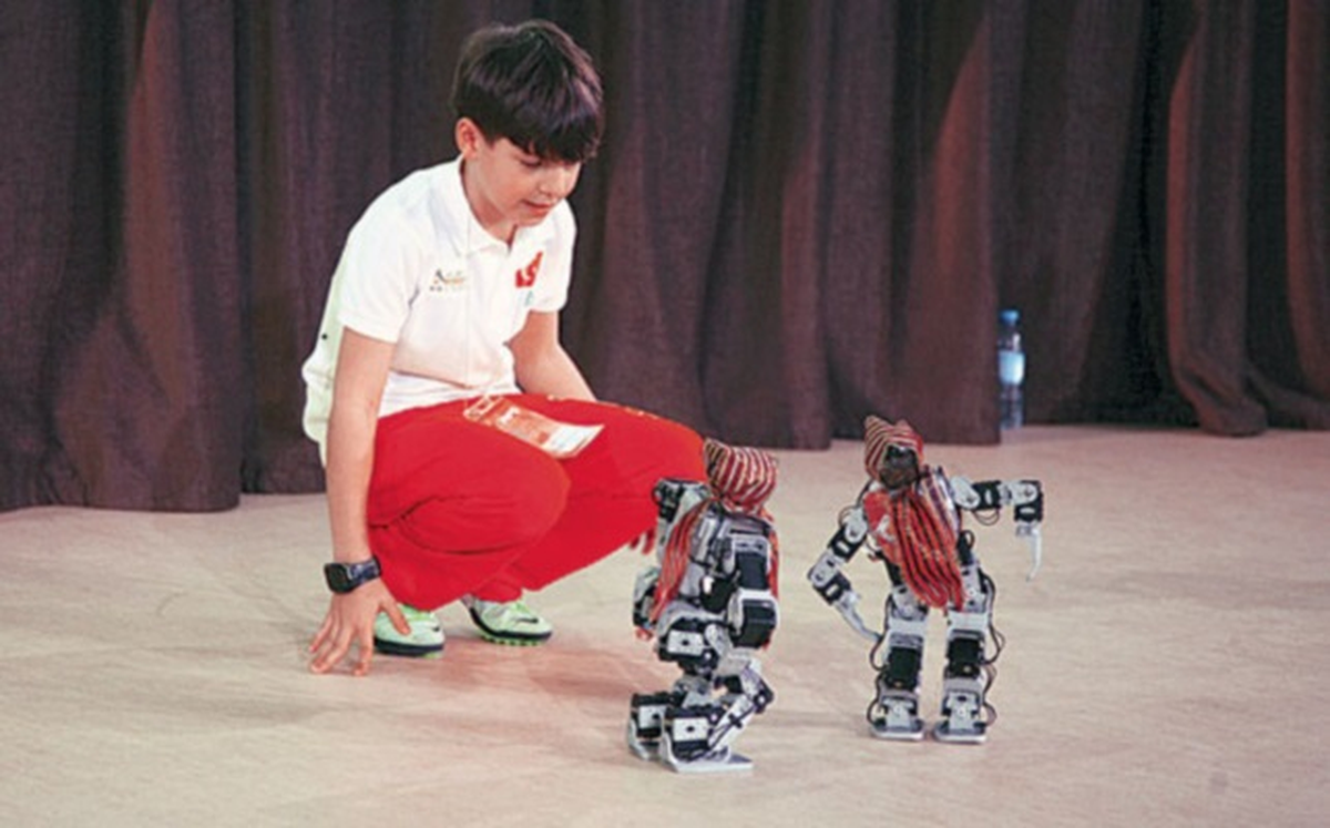 "Kolbastı Oynayan Robotlar" Projesi