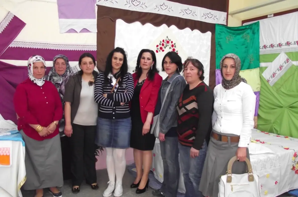 Kurs Görürken Ürettiklerini Sergilediler