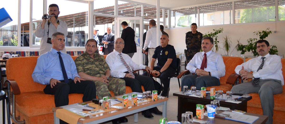 Malatya Valisi Vasip Şahin Emniyet Birimlerini Ziyaret Etti