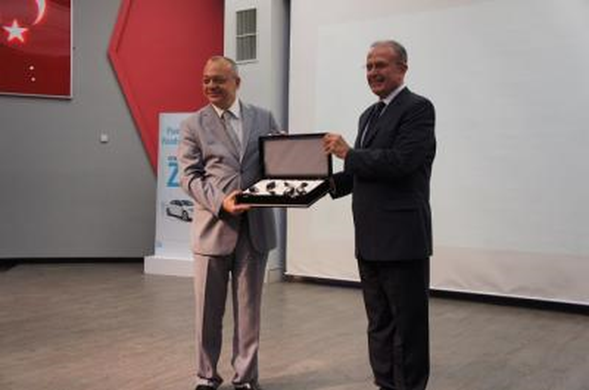 Manisa Belediyesi\'ne Renault Z.e.