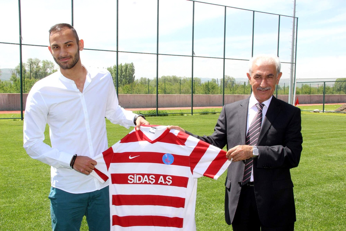 Milli Futbolcu Ömer Toprak Sivas\'a Geldi