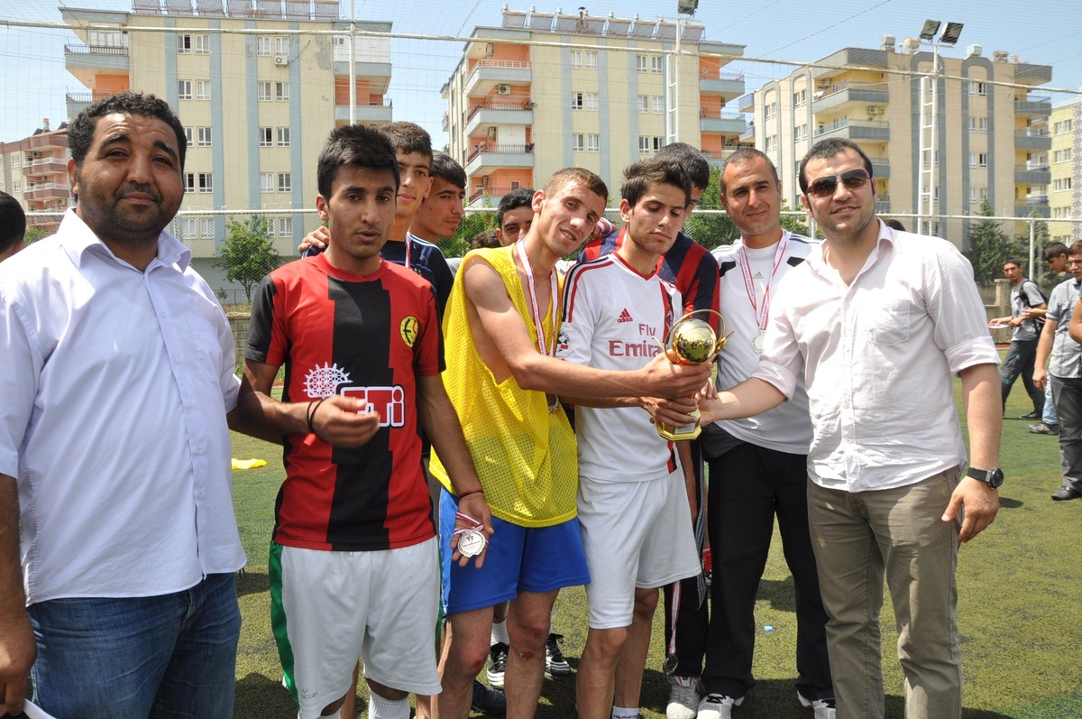 Nike\'nin Şampiyonu Gazi Lisesi