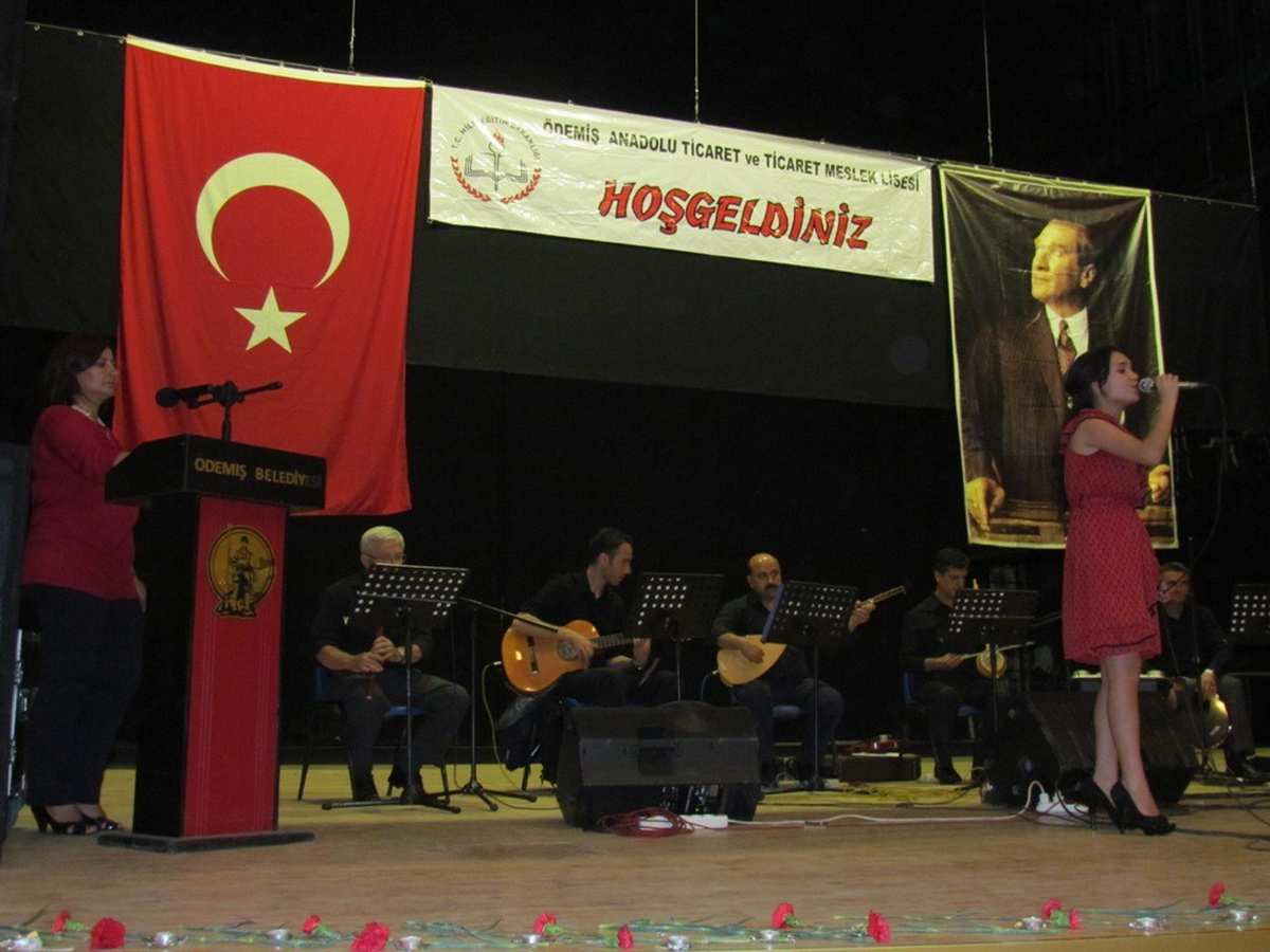 Ödemiş\'te Şiir, Türkü ve Halkoyunları Gecesi