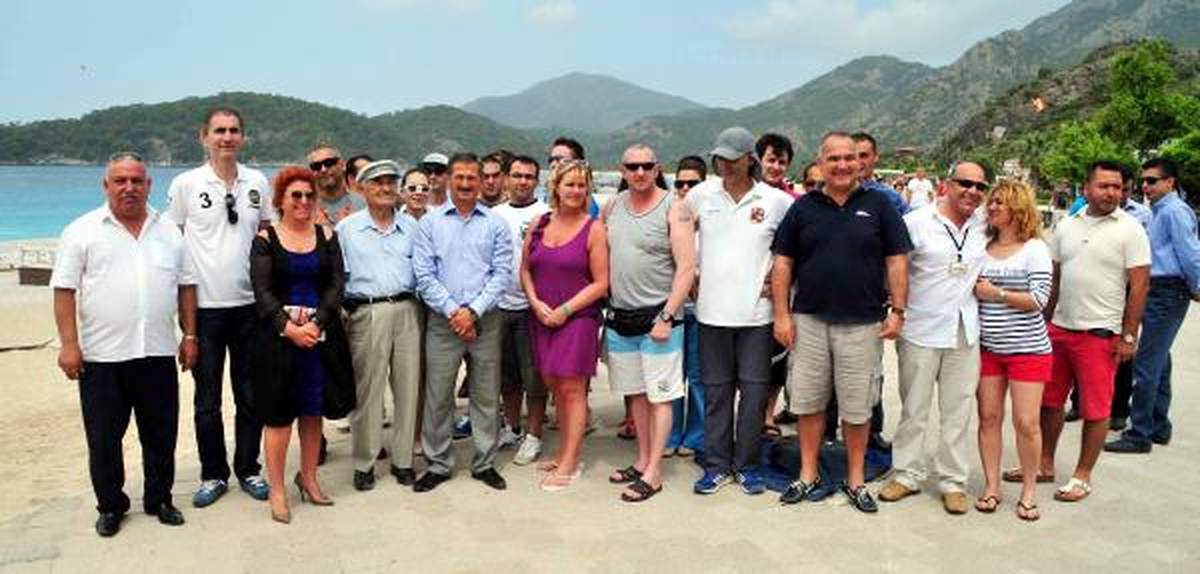 Ölüdeniz\'de Turizmcilerin Kirlilik İsyanı