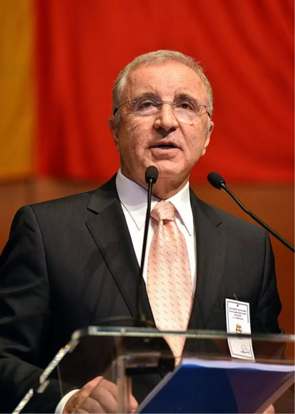 Ünal Aysal Prosedür Gereği İstifa Etti