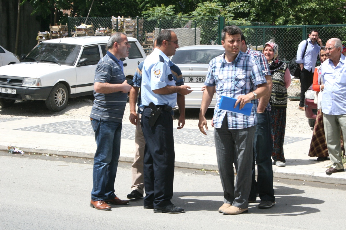 Yol Tartışması Kavgaya Dönüştü