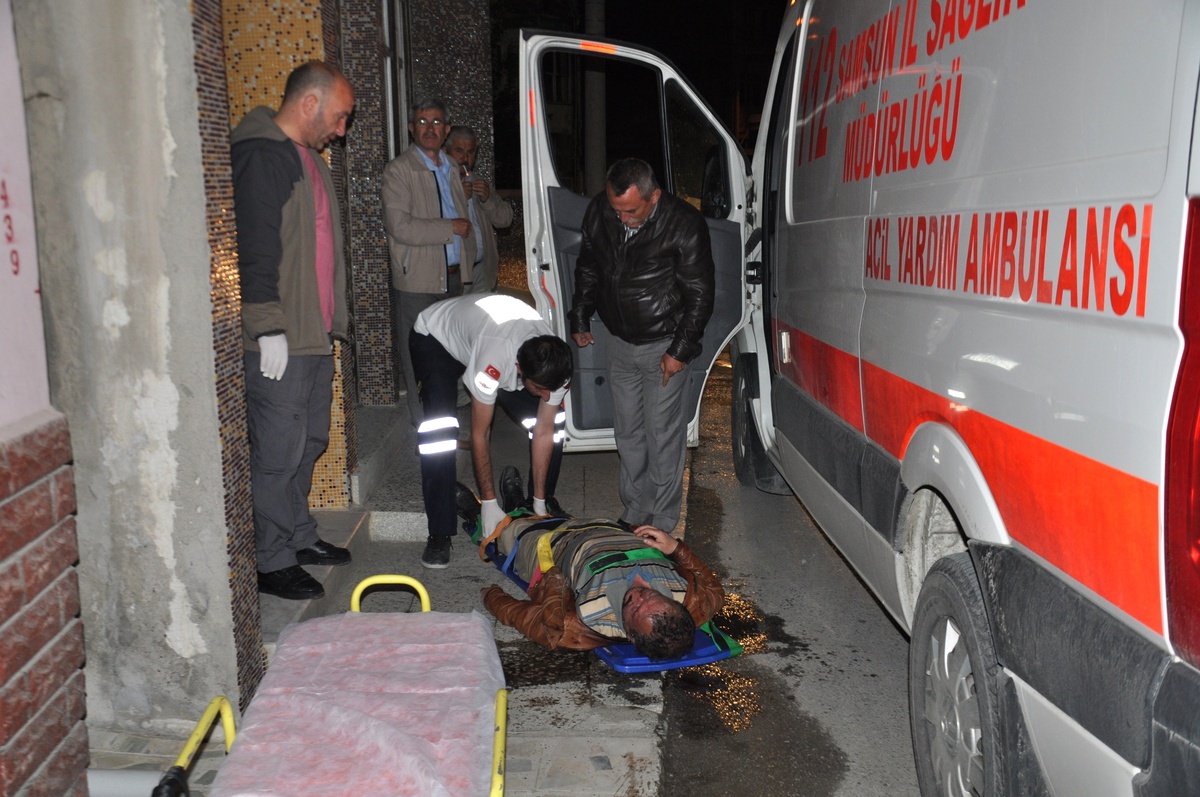 Alkol Komasına Giren Kişi Hastaneye Kaldırıldı
