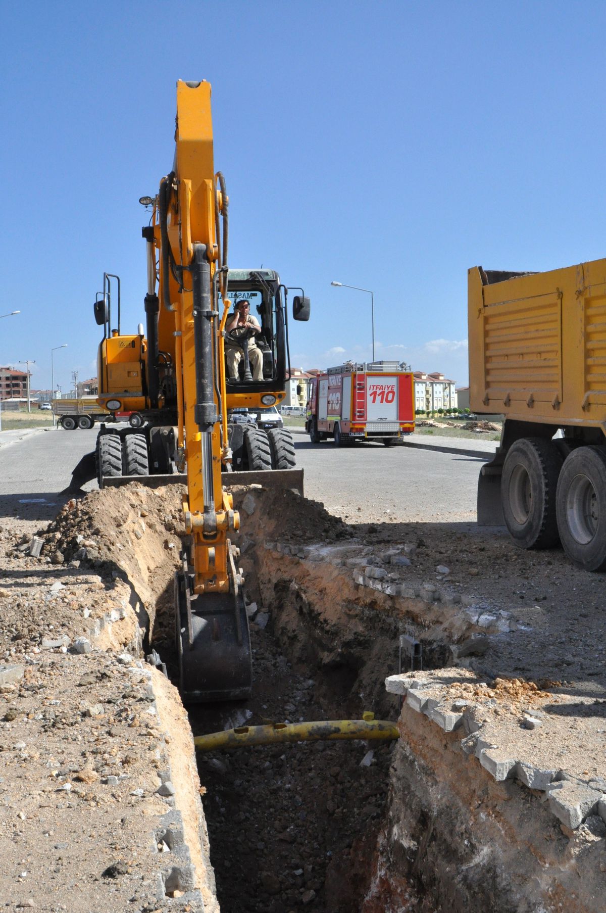 Alt Yapı Yapalım Derken Doğalgaz Borusunu Patlattılar