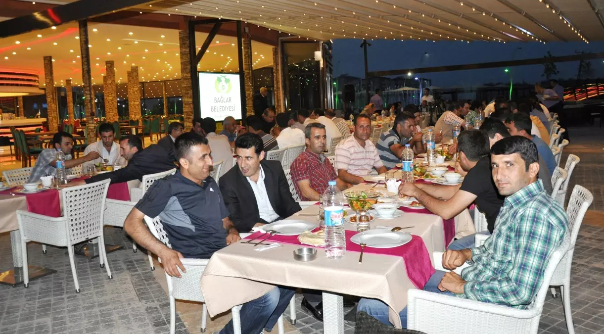 Bağlar Belediye Başkanı Baran Gazetecilerle Bir Araya Geldi