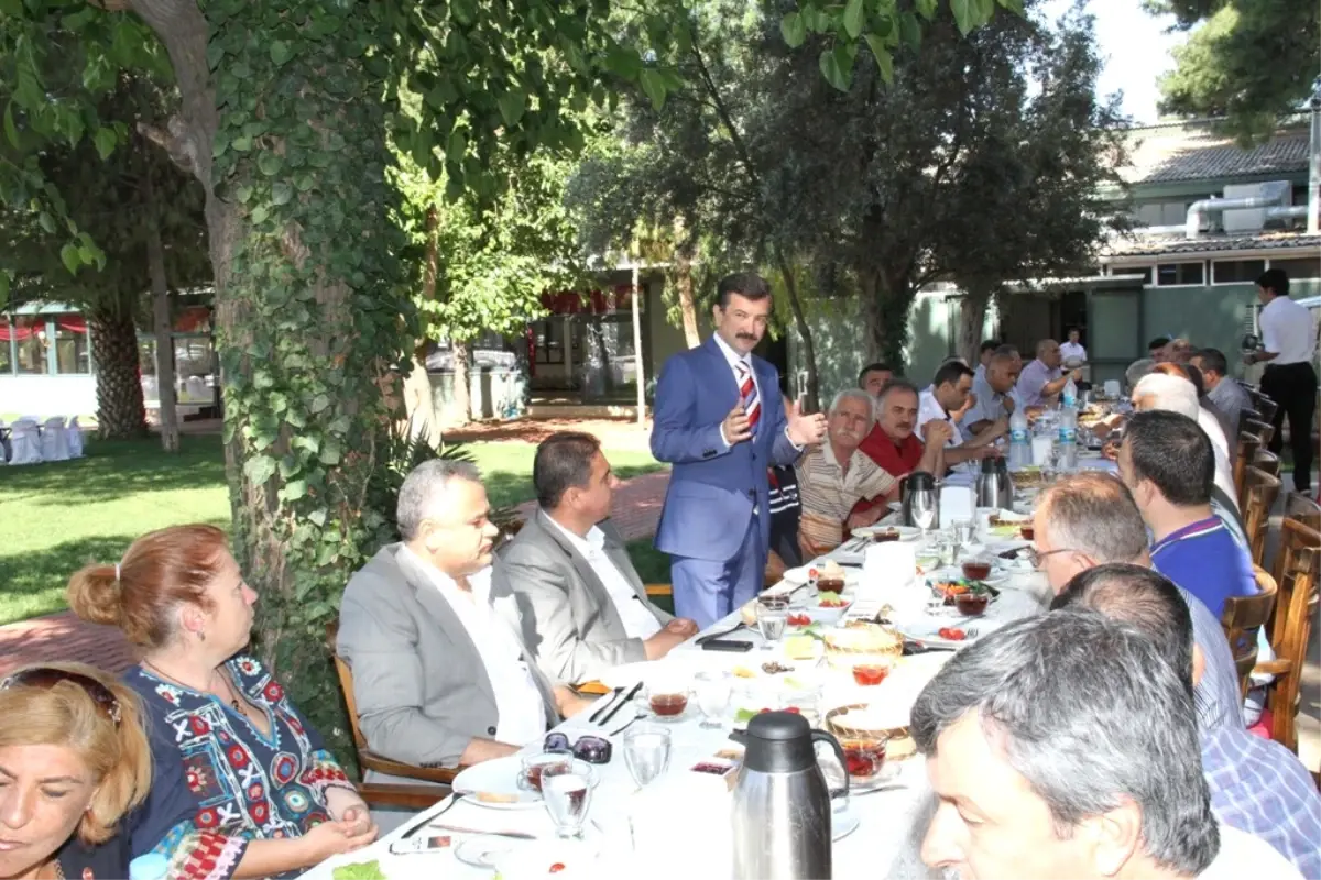 Bucalı Muhtarlar Belediye Başkanlarını Ağırladı