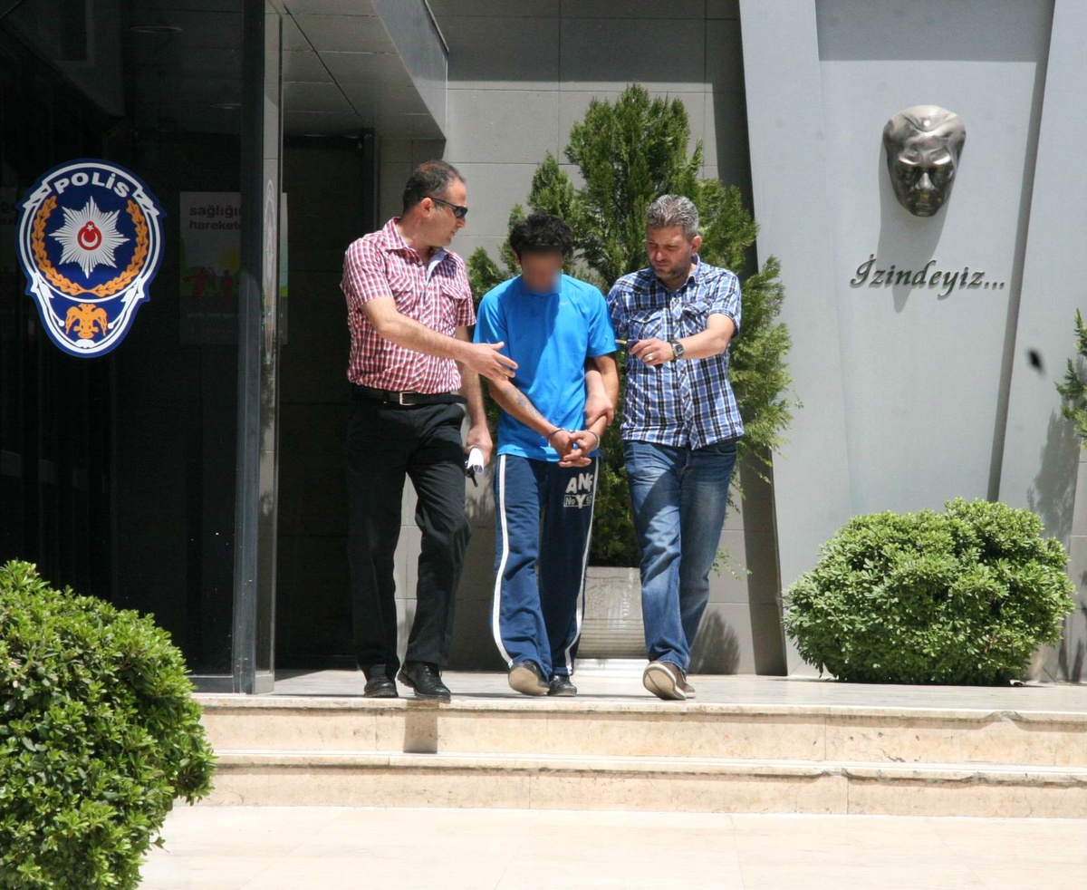 Çarptığı Polisi 500 Metre Sürükleyen Sürücü Adliyeye Sevk Edildi
