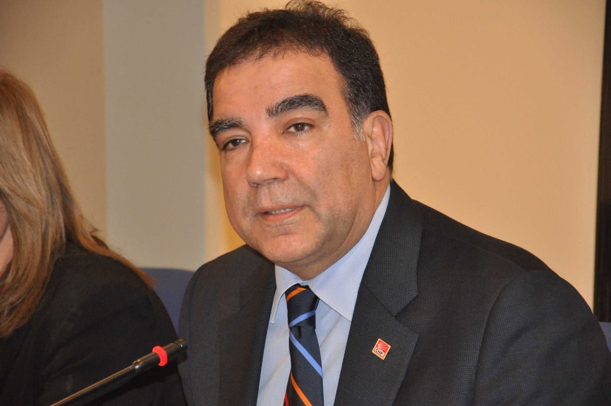 CHP\'li Toprak: 10 Yılda Yabancı İstihbarat Ağlarıyla Ördük Vatanı