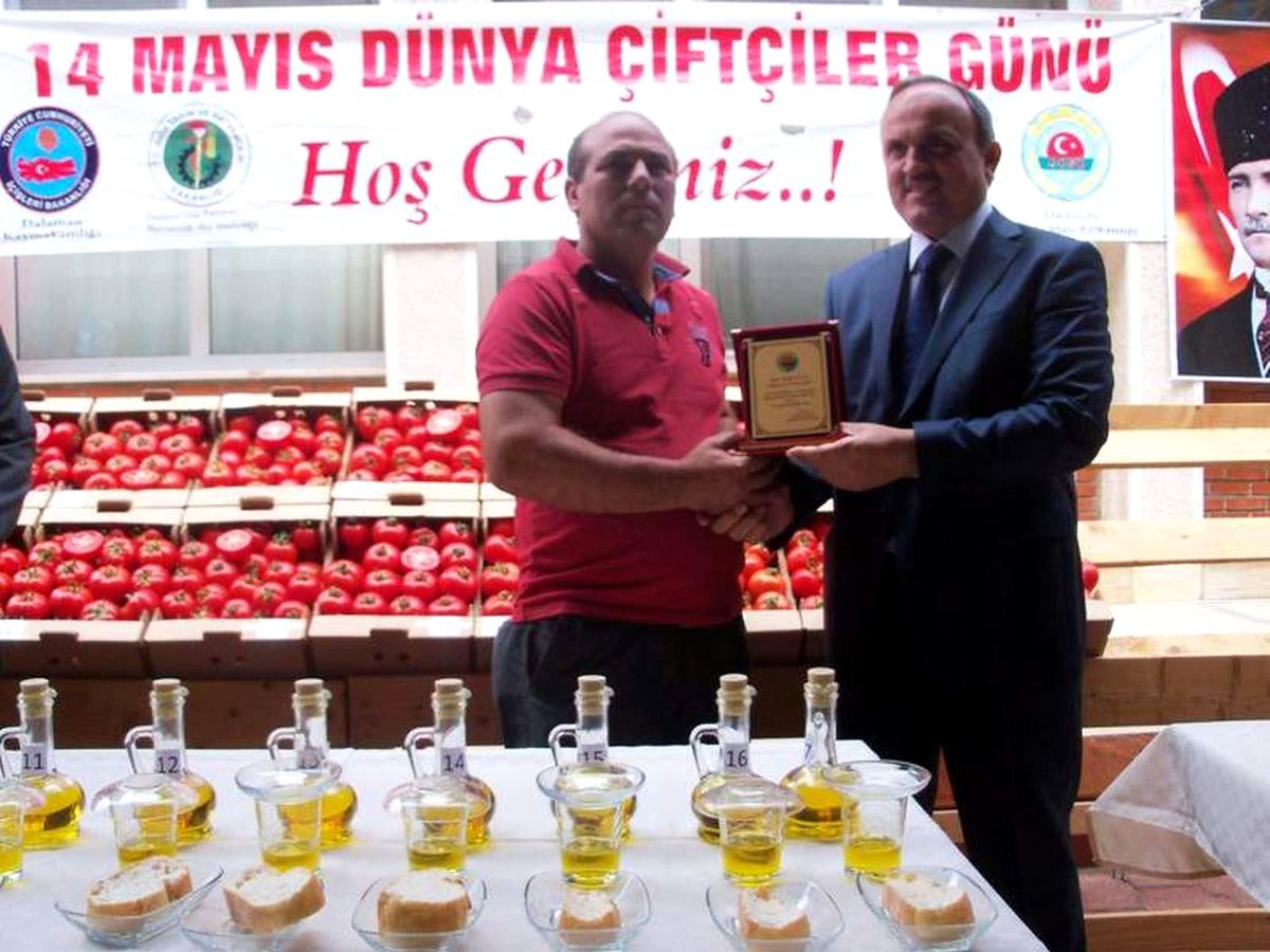 Dalaman\'da 2012\'nin "Önder Çiftçisi"ne Ödül