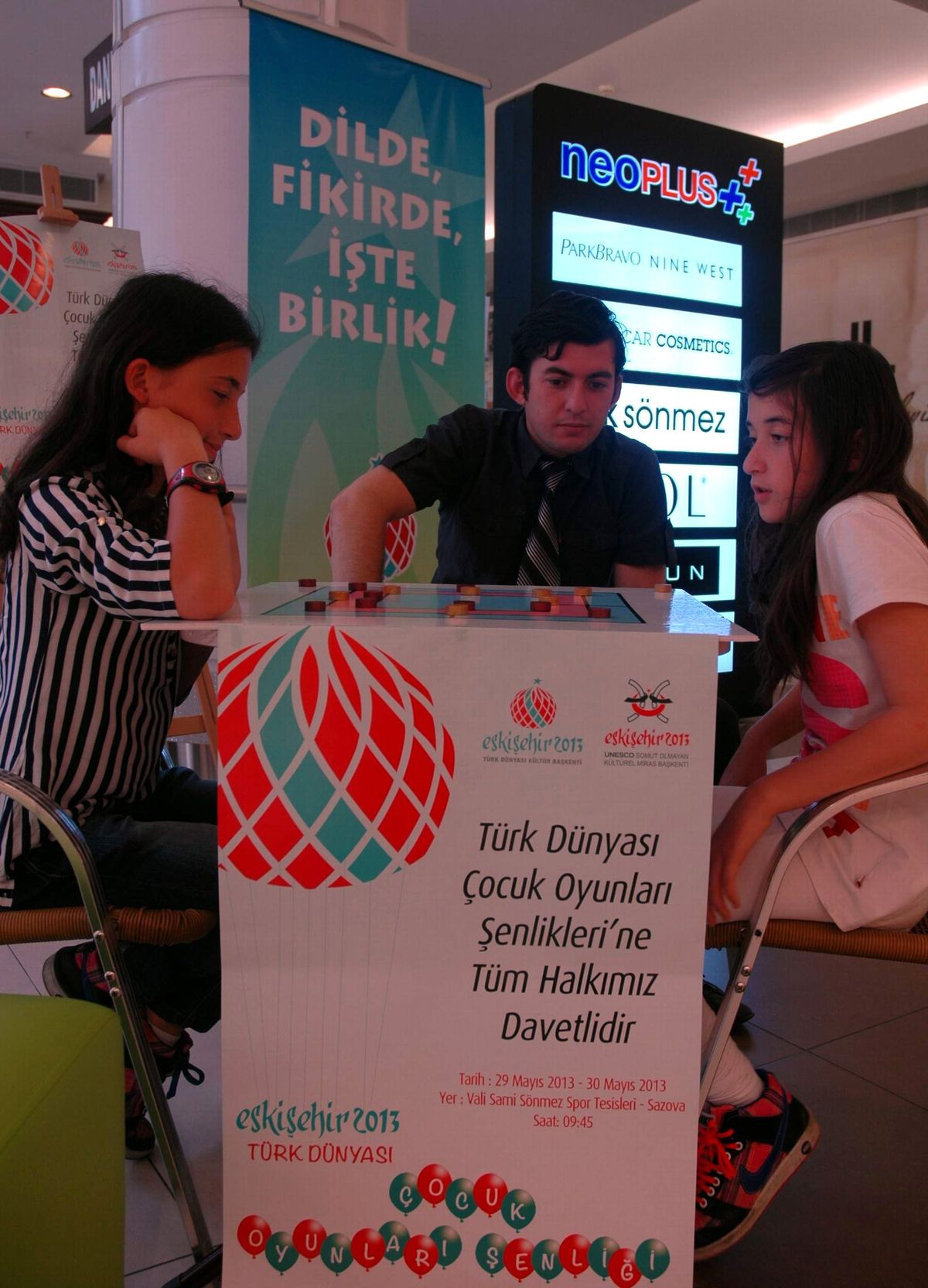 Eskişehir\'de Çocuk Oyunları Şenliği