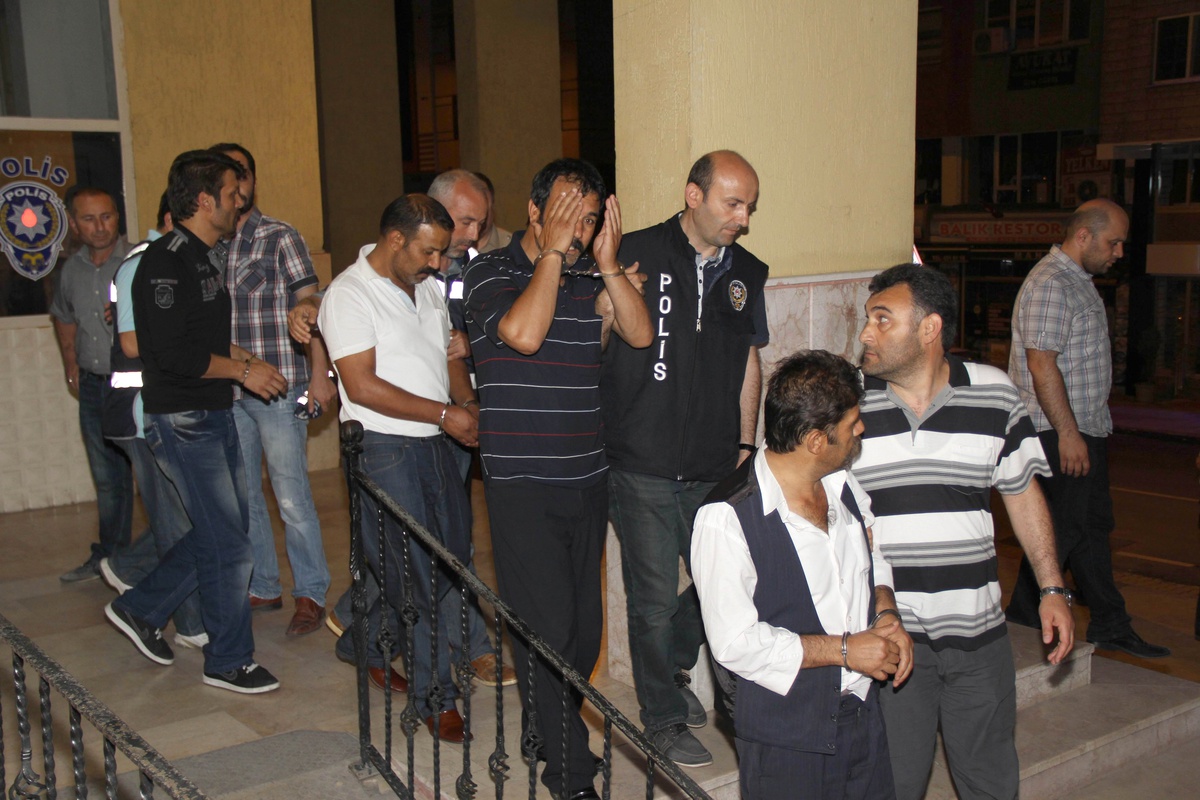 Evlerden Hırsızlık Yapan 26 Kişi Tutuklandı