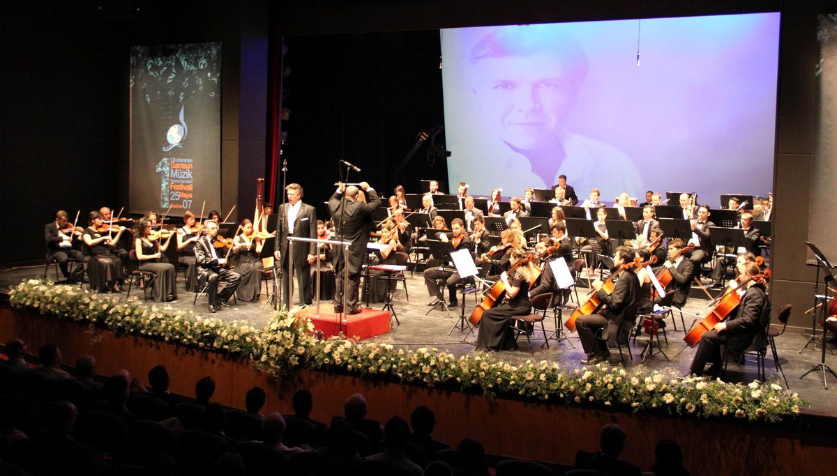 Festival "Thomas Hampston" Konseriyle Başladı