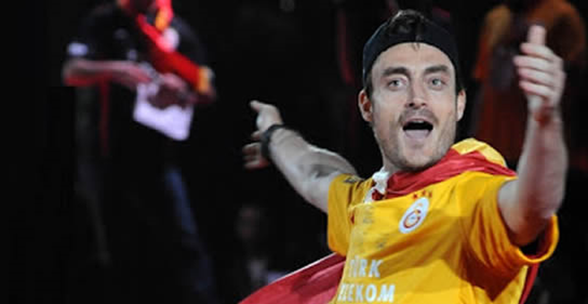 Galatasaray'da İlk Yolcu Belli