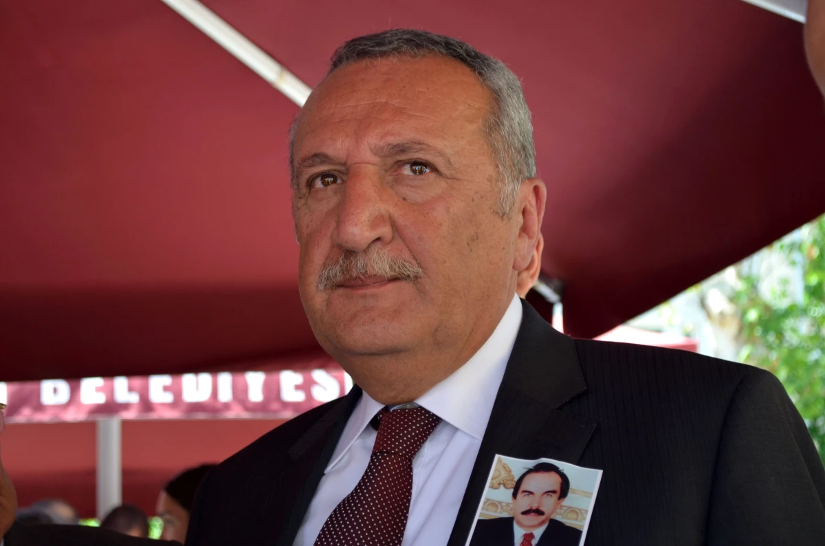 Mehmet Ağar, Kozakçıoğlu\'nun Cenaze Törenine Katıldı