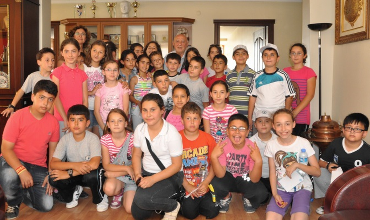 Minik Öğrenciler Başkan Oğuz\'la Buluştu