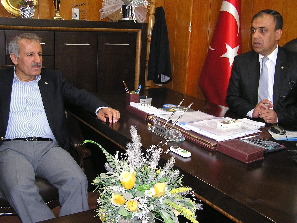 Mustafa Şahin, Ticaret Borsası\'nı Ziyaret Etti
