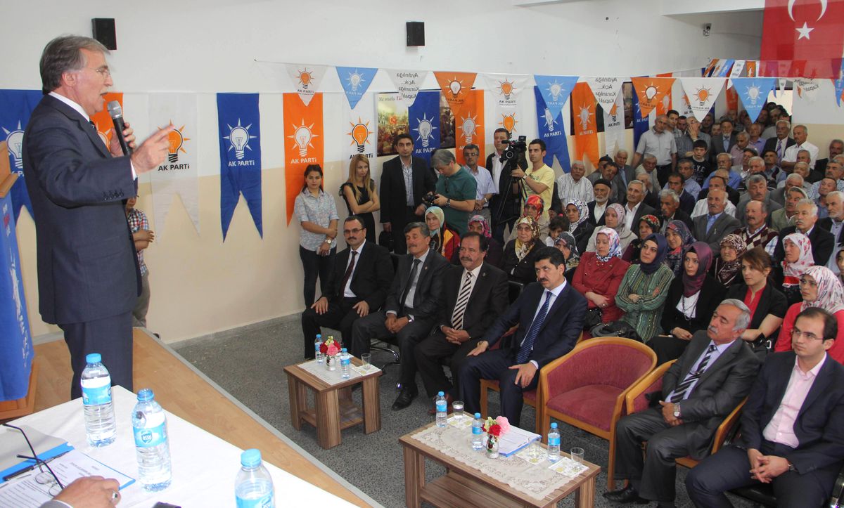 Şahin: 'Ak Parti Olarak 2010'da İktidar Olduk'