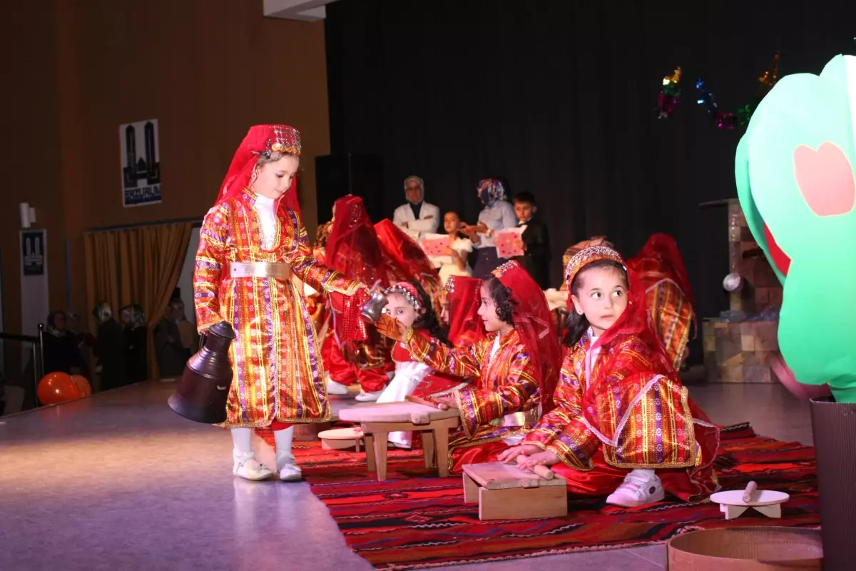 Tatbikat İlkokulu Ana Sınıflarından Muhteşem Yıl Sonu Etkinliği