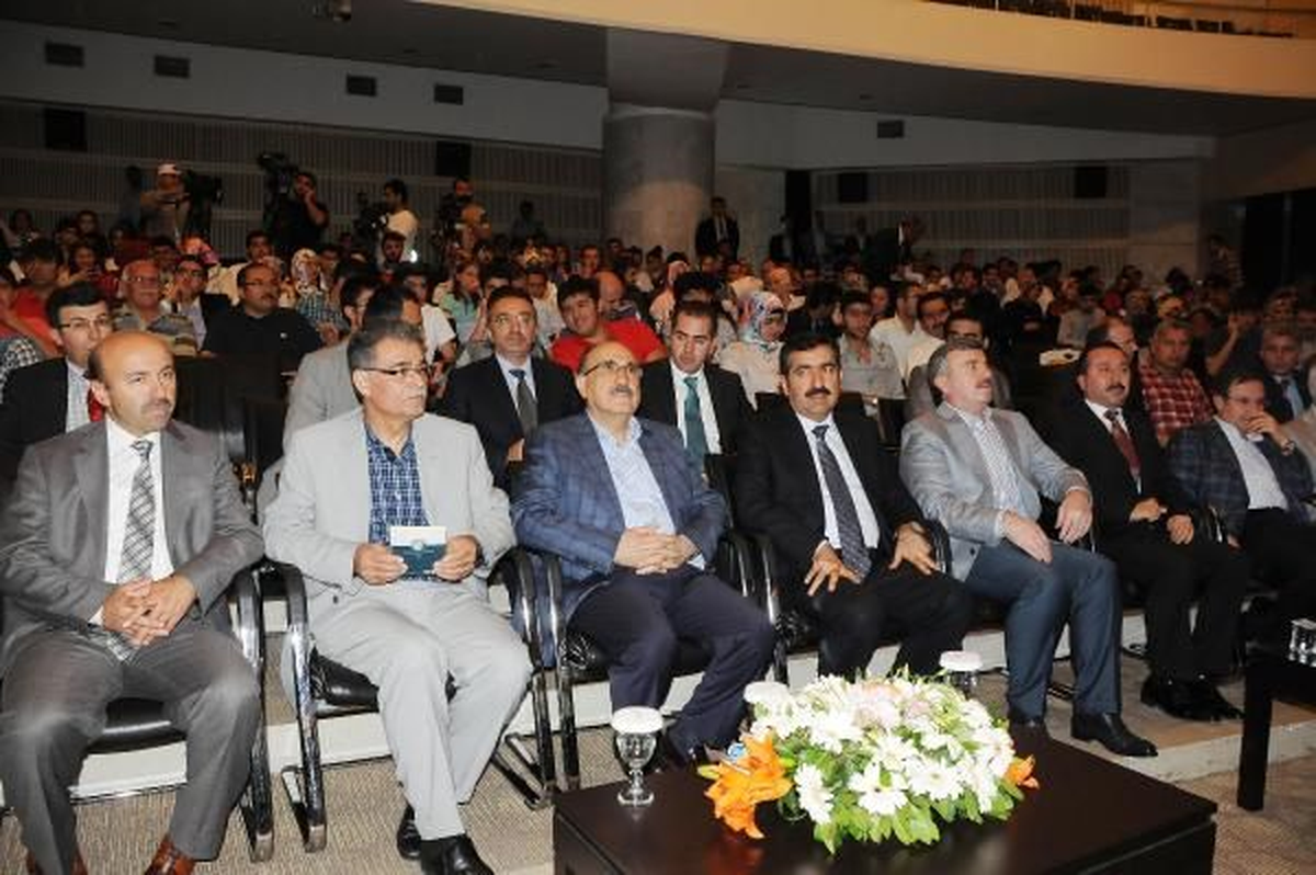 Vefatının 30. Yılında Necip Fazıl\'ı Anma Etkinlikleri