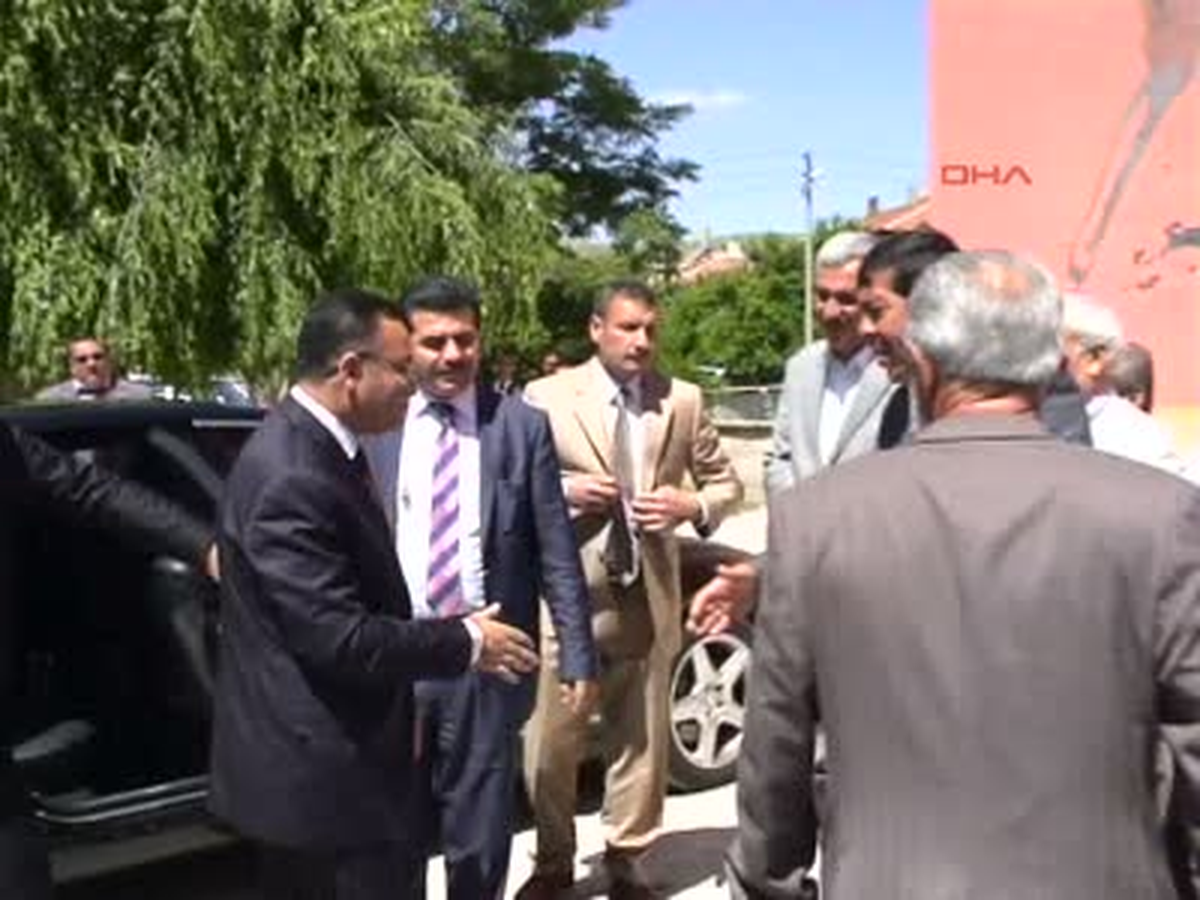 Yozgat ) Bozdağ Yaptığımız Düzenlemeler İçki Yasağı Değildir Bozdağ Yaptığımız Düzenlemeler İçki...