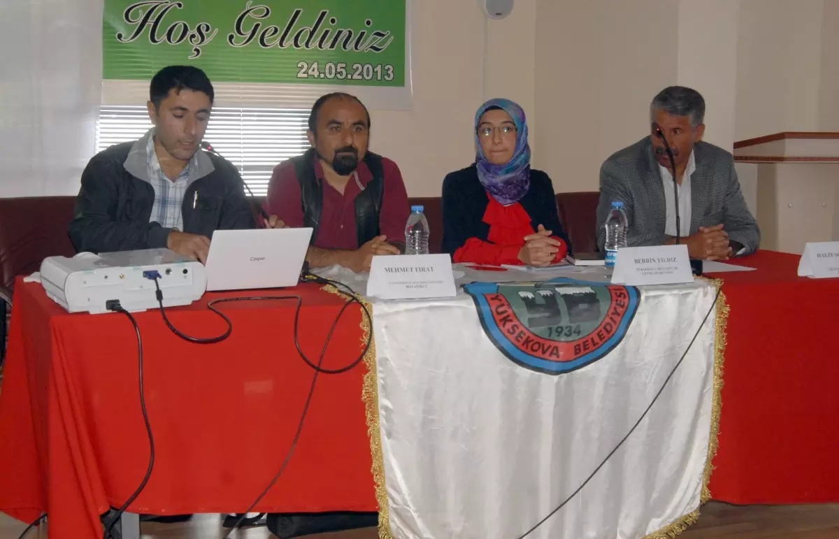 Yüksekova\'da \'Çevre ve Ekolojik Sorunları\' Paneli