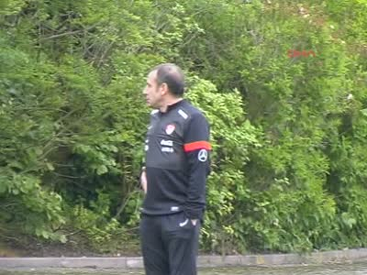 A Milli Futbol Takımı Almanya\'da Top Başı Yaptı