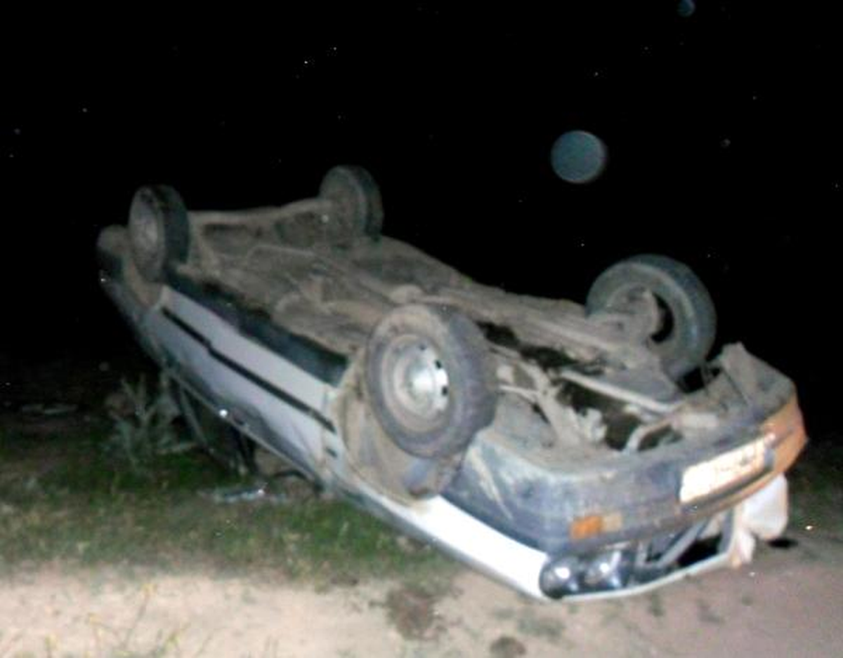 Çaldıkları Otomobille Gezerken Kaza Yaptılar