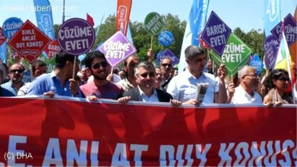 "Çözüme Evet Platformu"Ndan "Barış Yürüyüşü"