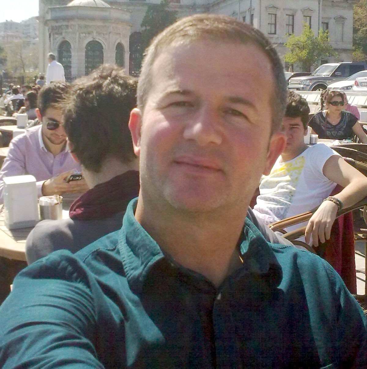 Gönenli Yazar Ödüle Doymuyor
