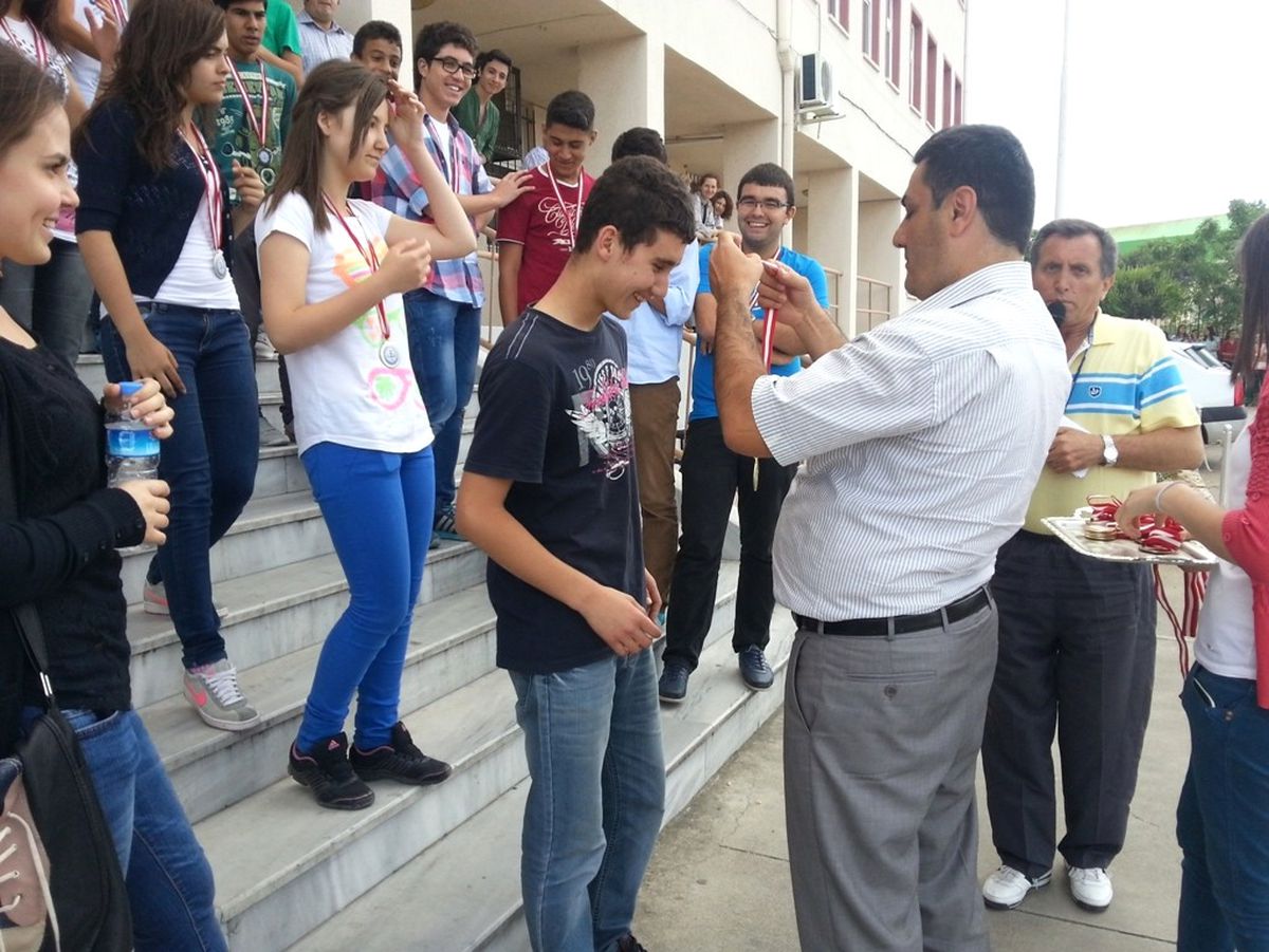 Sağlık Meslek Lisesi\'nde Gençlik Şöleni