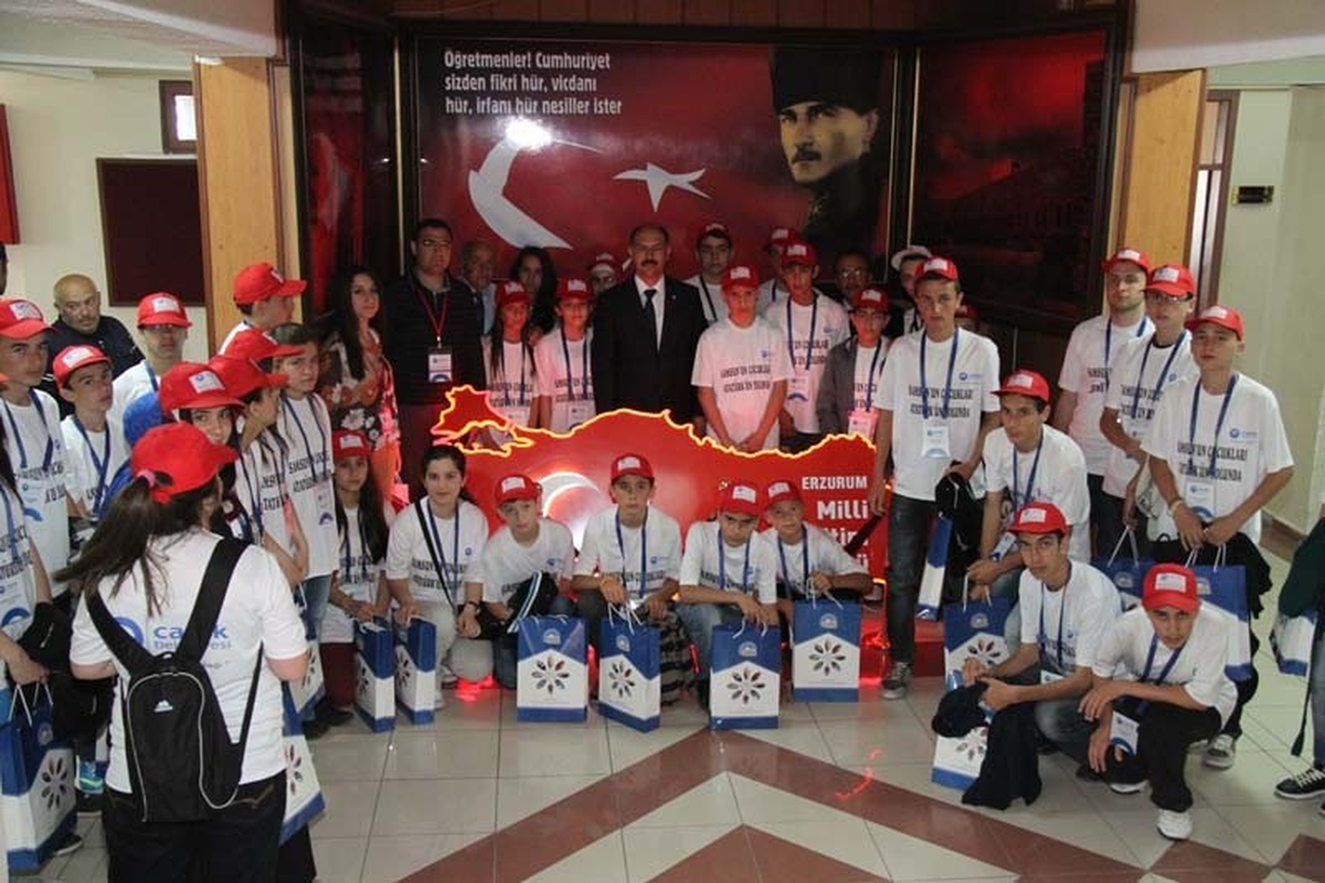 Samsunlu Çocuklardan Milli Eğitim\'i Ziyaret