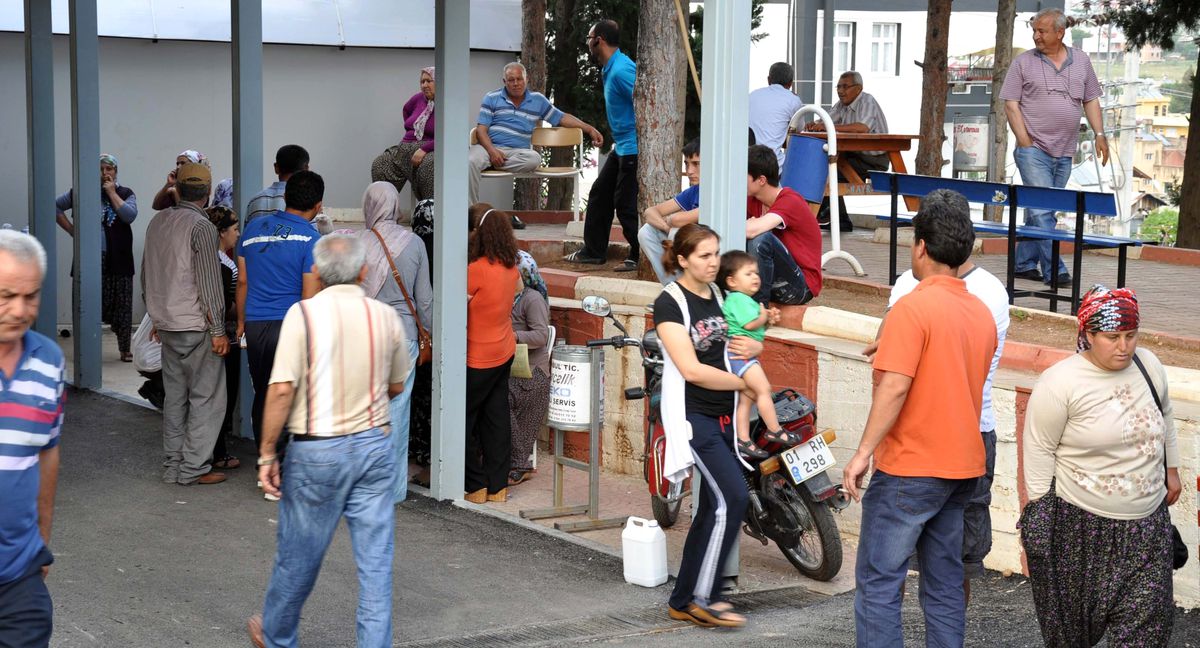 Traktör Devrildi: 1 Ölü, 3 Yaralı