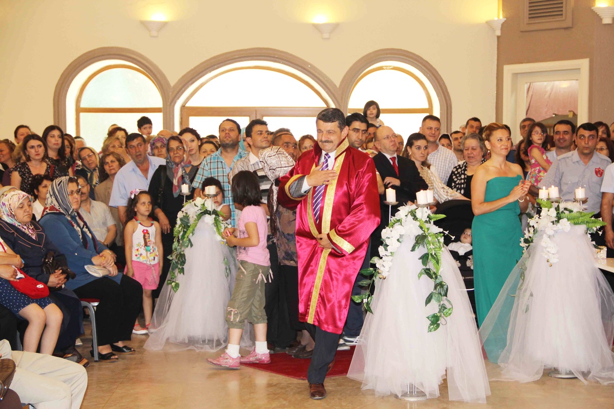 Akın\'ın Nişan, Nikah ve Düğün Mesaisi