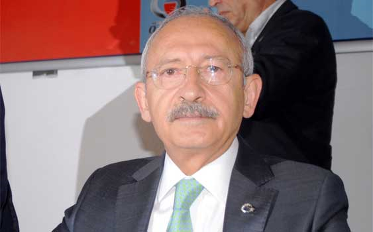 CHP Genel Başkanı Kılıçdaroğlu Trafik Kazası Geçirdi