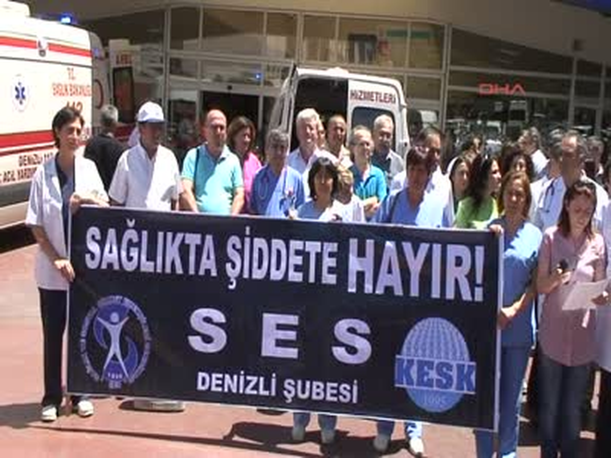 Denizli Doktora Şiddet Kınandı Doktora Şiddet Kınandı